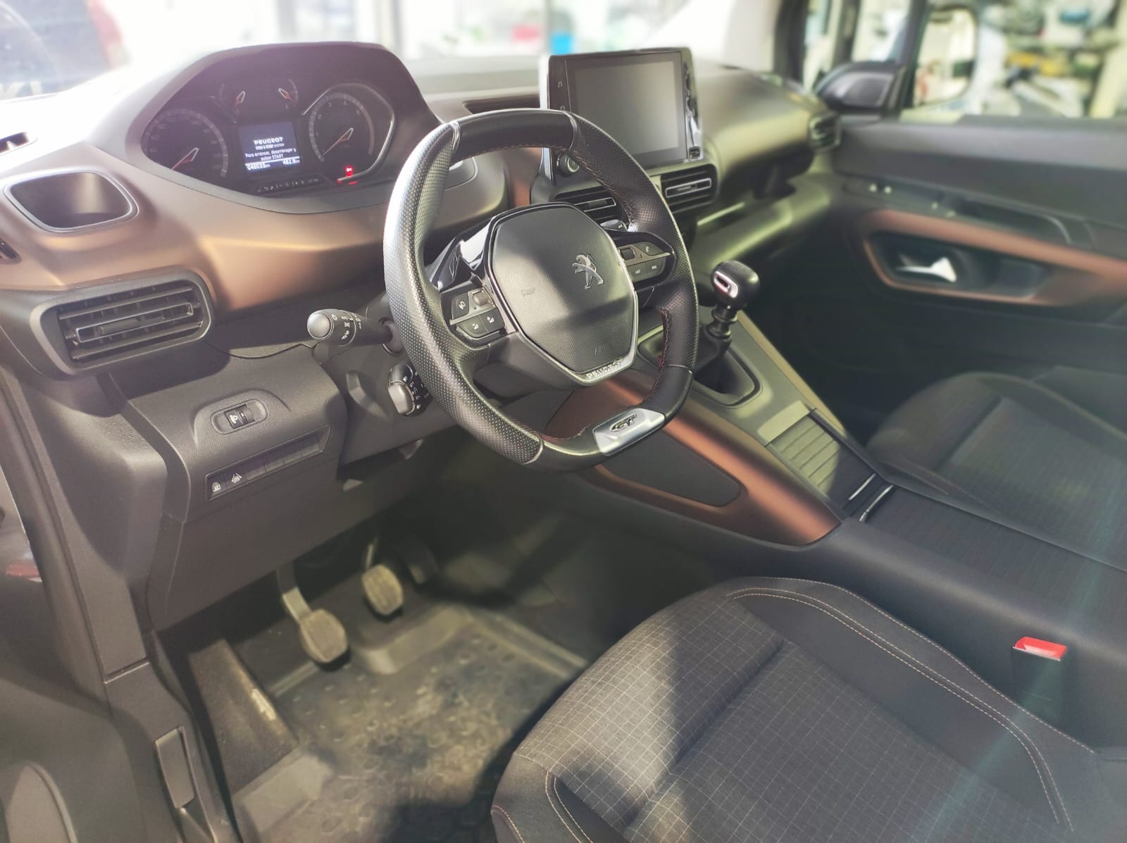 peugeot-rifter-gt-standard-bluehdi-73kw-21122021